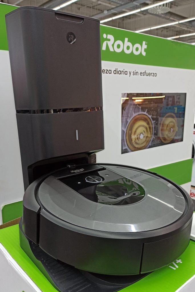iRobot Roomba i7+ with self-emptying base